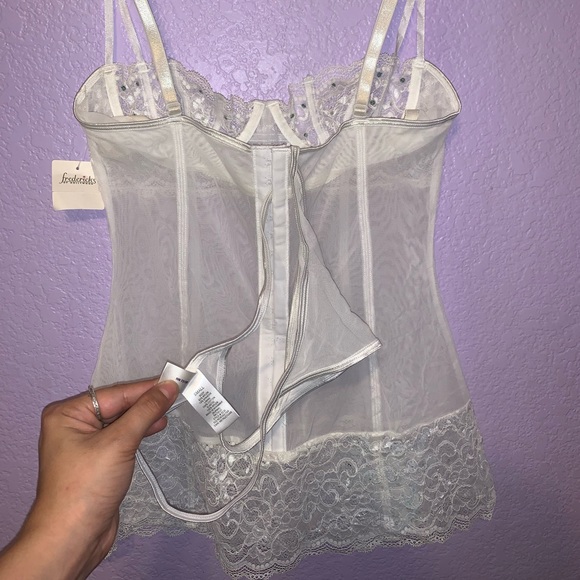 Sexy white lace chemise / slip - Picture 2 of 2